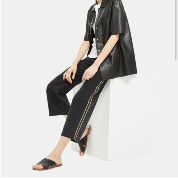 Topshop Denim - Topshop Moto hi-rise crop jeans in black stripe 25